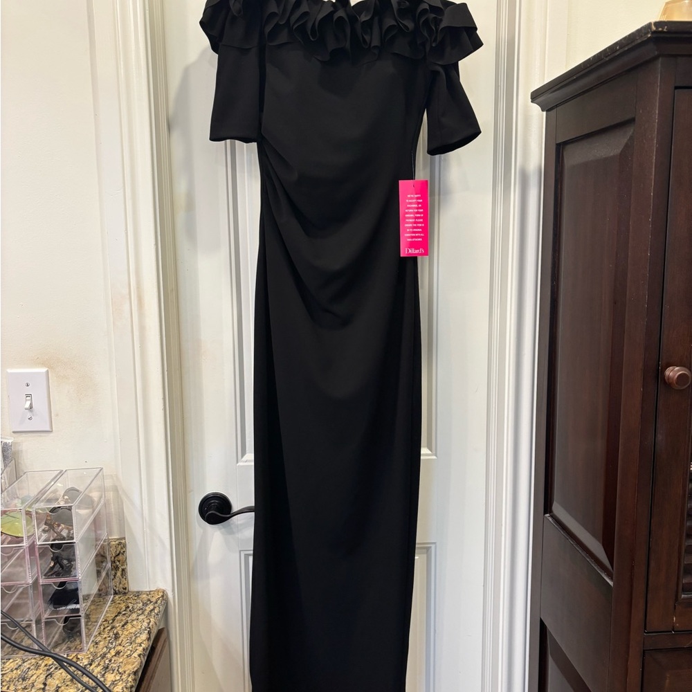 Stunning Black Off-Shoulder Dress